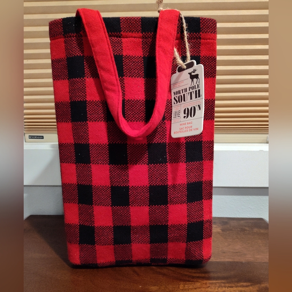 3/$20 ⌚🏷️💰NWT Wine Bag, Buffalo Plaid